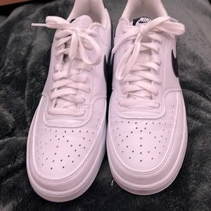 Nike court vision size 10 never used